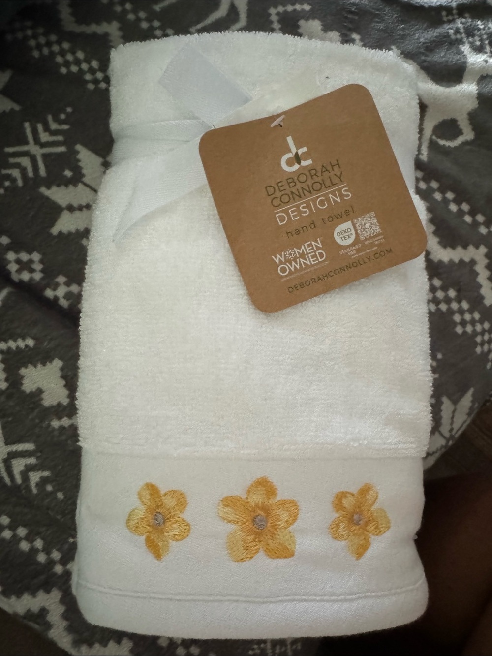 Deborah Connolly Designs White Hand Towel with Yellow Floral Embroidery NWT